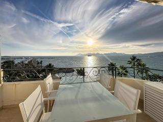 Stunning sea view on La Croisette - Cannes - 9