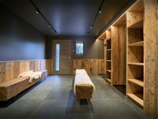 Chalet Fango - OVO Network - 3