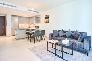 STAY BY LATINEM Luxury 1BR Holiday Home CVG 1803 near Burj Khalifa - 4