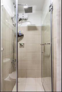 MOA Condotel 1BR fast WiFi - 7