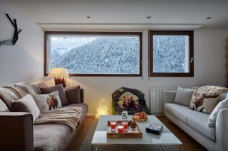 Chalet Pic & View - OVO Network - 3