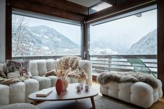 Chalet Pic & View - OVO Network - 1