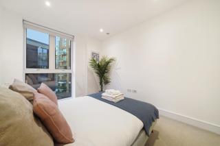 NEW Modern 2-Bed, 2-Bath Flat with Balcony SW11 - Londres - 1