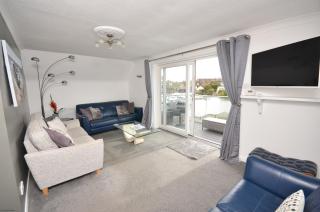 Broadwater on the river in Wroxham - 8