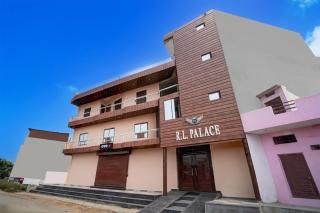 Hotel O by OYO R L PALACE - 2