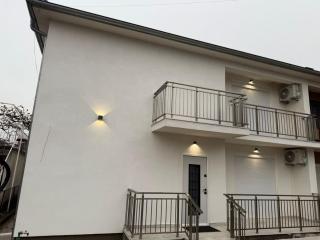 Phenix Apartments - 0