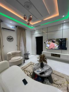 Tee Motley shortlet - Ejigbo - 0