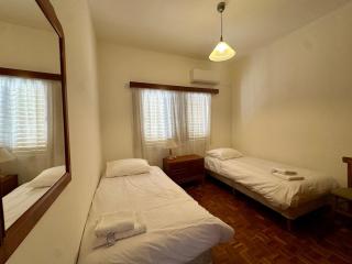 2 bedroom flat by the sea - 3