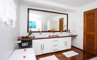 Right along the shoreline ! - 3