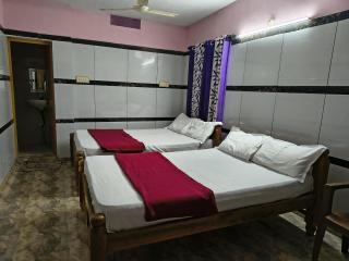 Valencia Homestay - 0