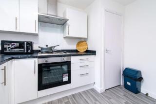 Cosy and Stylish 1 Bedroom Apartment in Coventry - 9