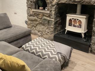 Old Chapel House - 4