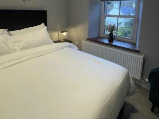 Old Chapel House - 1