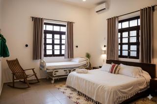 Casa Grande 5 blocks to Montejo - 4