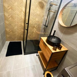 METRO TARGÓWEK NOWE APARTAMENTY - taras, ogród - 2