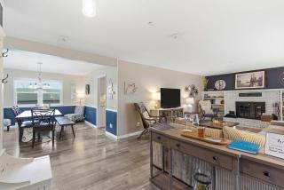 Branson Downtown Beauty - 4 BDR Home Sleeps 15 - 4