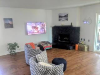 Game Day Getaway 2, Easy Walk to OSU Stadium - 8