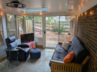 Game Day Getaway 2, Easy Walk to OSU Stadium - 7