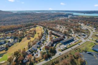 Avondale Hideaway - Condo for 6 - 7