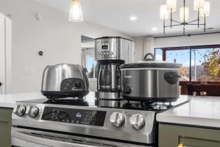 Avondale Hideaway - Condo for 6 - 1