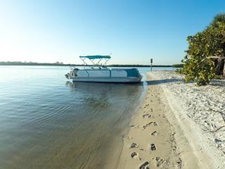 House With A Boat - Boat, Heated Pool, Fishing - 3