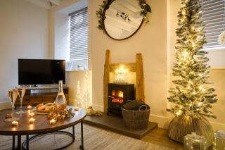 Beam End Snainton - Modern 2-bedroom Stone Cottage - 0