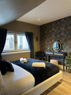 17 at the Bell Tower - 6