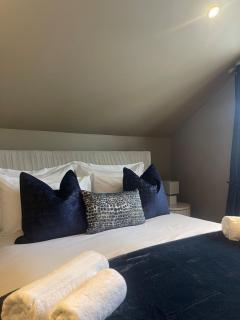 17 at the Bell Tower - 4