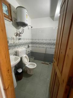 Karma Valley Stay & Cafe - 9