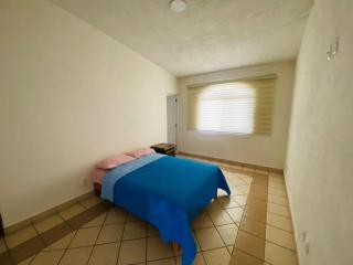 Bonita y amplia casa - 8