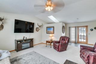 Spacious Retreat with Private Yard and Deck in Roscoe! - 5