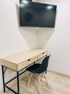 cozy studio in laredo texas - 2