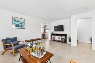 Frenchy's Cottage 480 - 2