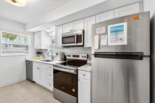 Frenchy's Cottage 480 - 1