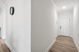 Stylish 2BR2BA Stay Open Layout - 7