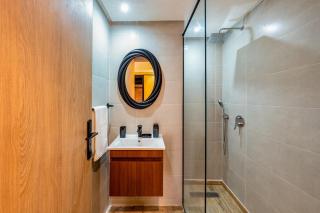 Modern 1BR , Balcony & WiFi & 2min Eden - 4