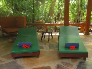 Boko Boko Guesthouse and Porini Restaurant - 6