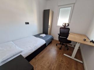 Paz Central Tower - Pets OK - 9