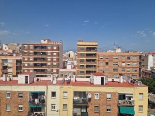 Renovated 3 Bedroom Apartment with Balcony Lift and AC - 4