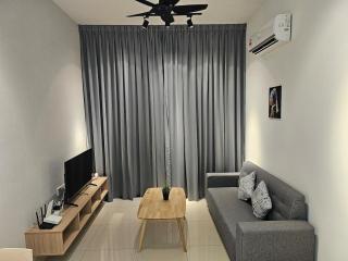 Meldrum Heights Residence Near CIQ JB RnF - 0