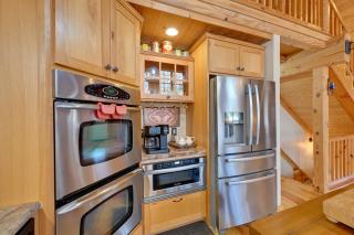 1 Mi to Lake Tillery Outdoor Retreat with Hot Tub! - 1