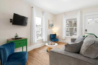 Sweet Retreat 3 Mins to Notre Dame Eddy St Commons and Memorial Hospital - 3