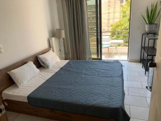 Nicole Shared House room - 5