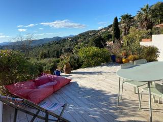 Mazet vue collines et mer au calme dans le domaine de valcros - La Londe-les-Maures - 3