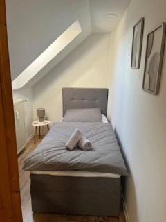 Ferienwohnung - Balkon - Netflix - Parkplatz - Kingsize-Bett - 6 Personen - 2