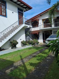 White Queen Residence - 8