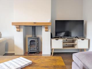 Pickleberry Cottage - Close to sandy beach - 9