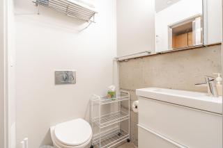 Downtown Edge-Stylish Studio Near Hospitals & Downtown - 1