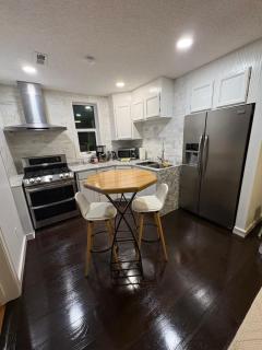 SEA Airport Coastal Apartments, located just 15 min from SeaTac Airport and 5 min from Des Moines Marina - 8