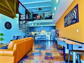 Mario Room Waterfront Downtown View Cedar Point! - 4